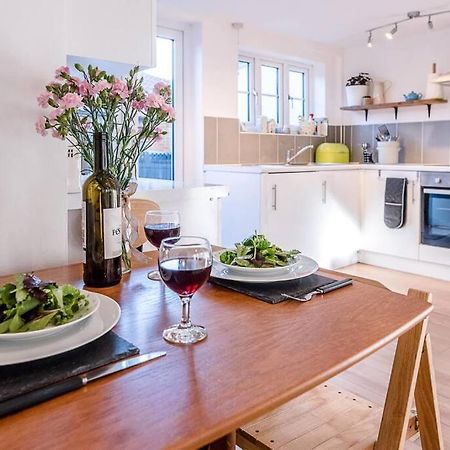 Button Cottage, Wickham Market ภายนอก รูปภาพ